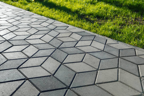 Best Custom Driveway Pavers  in Lincoln, AL